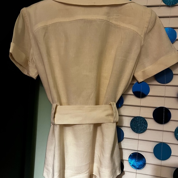 Linen blend top by Trina Turk- size 4 - Picture 4 of 5
